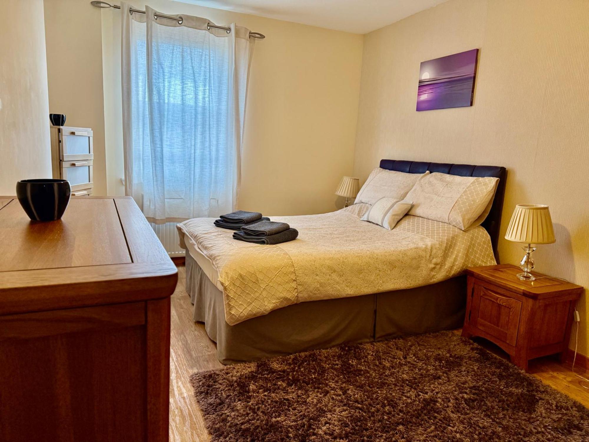 Azim And Suzi'S City Centre Apartment Инвернесс Экстерьер фото